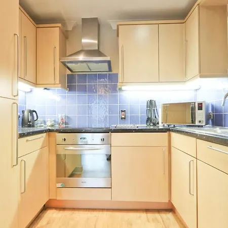 Centre 1 Bed * Μπρίστολ