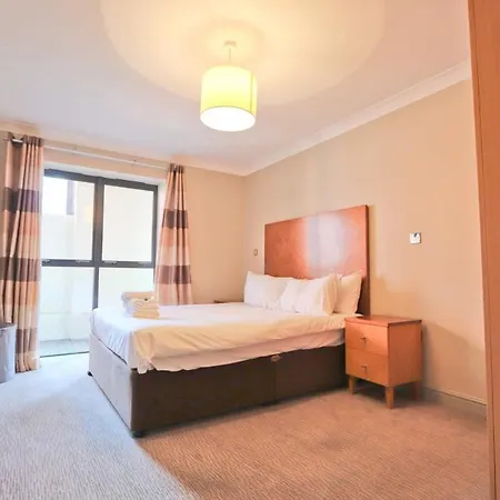 Centre 1 Bed *